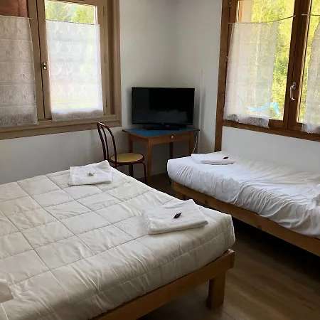 Fleur Des Neiges Hostal